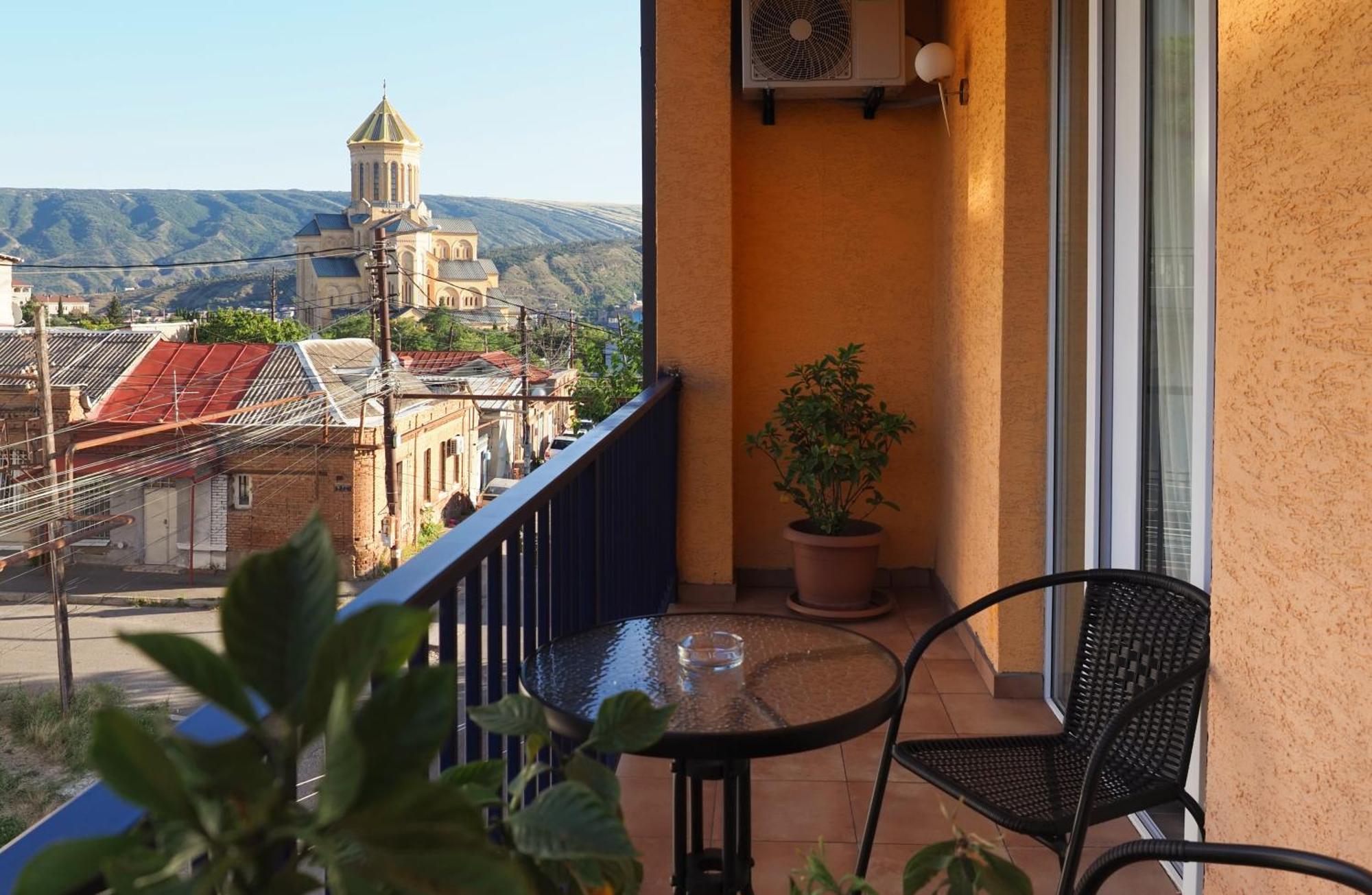 Hotel Hills In Old Tbilisi Exterior foto
