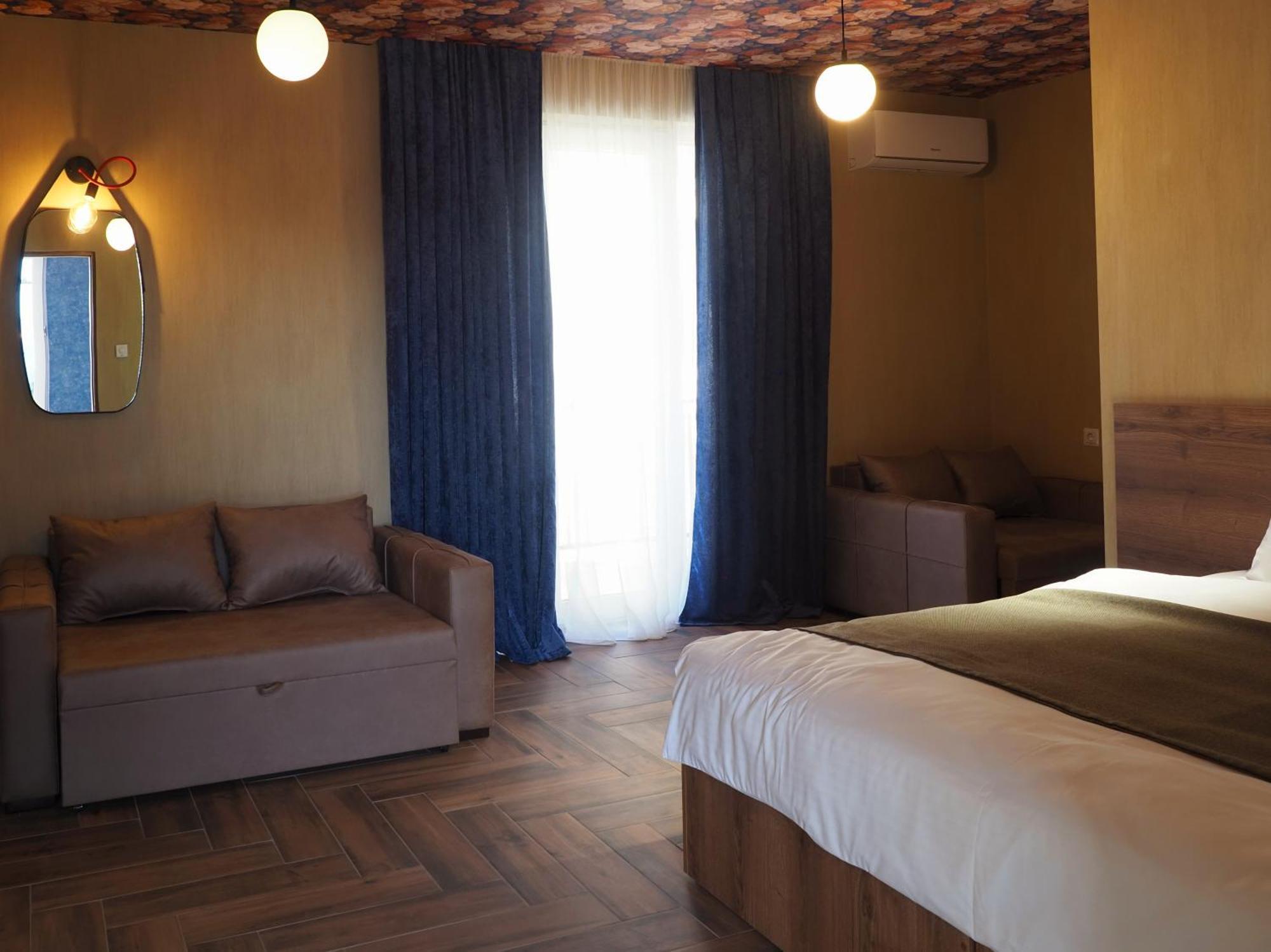Hotel Hills In Old Tbilisi Exterior foto