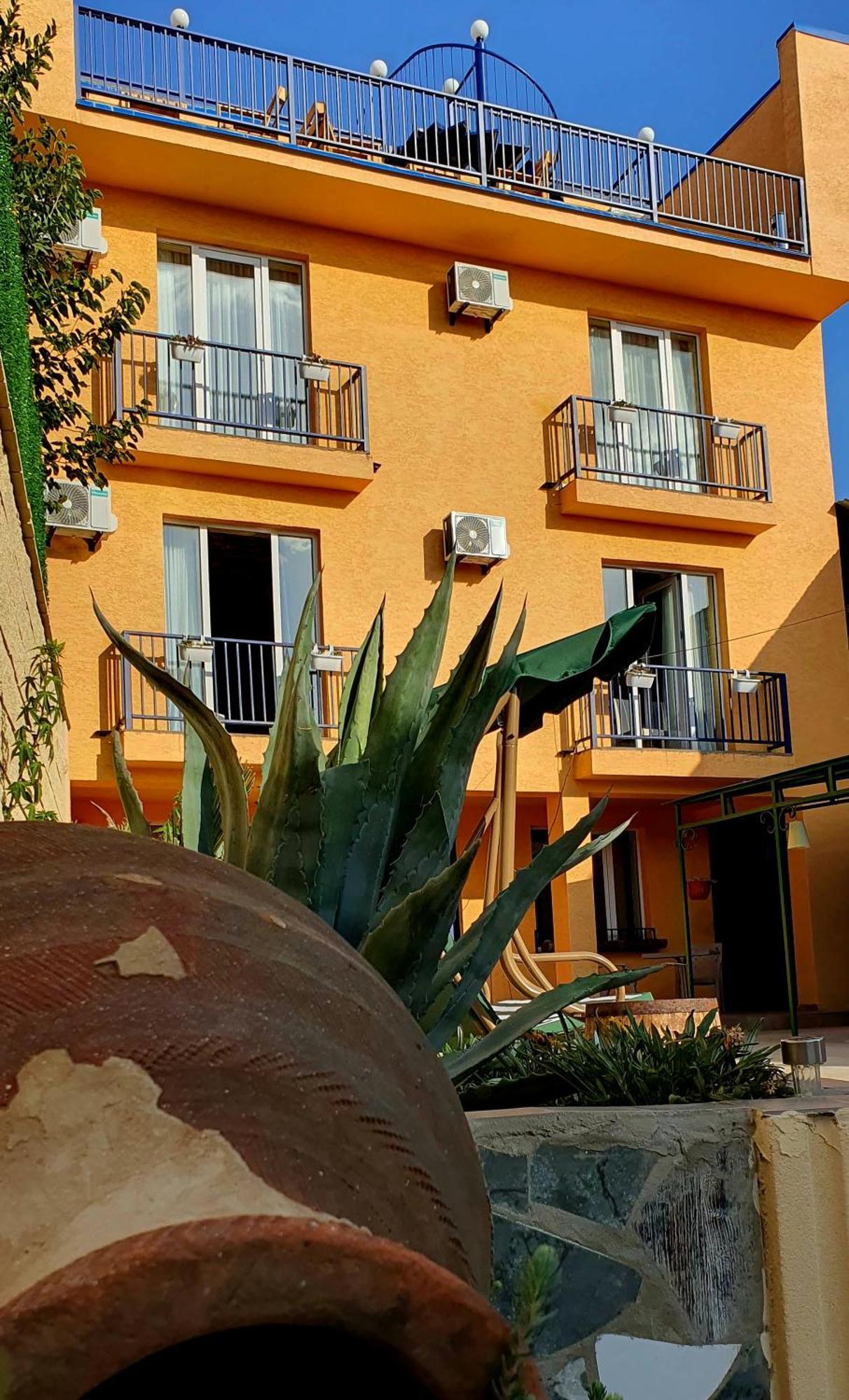 Hotel Hills In Old Tbilisi Exterior foto